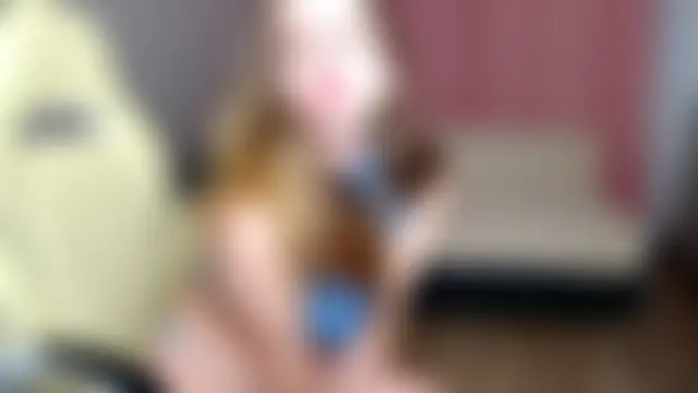 rikomey: διαδικτυακό σόου στην κάμερα