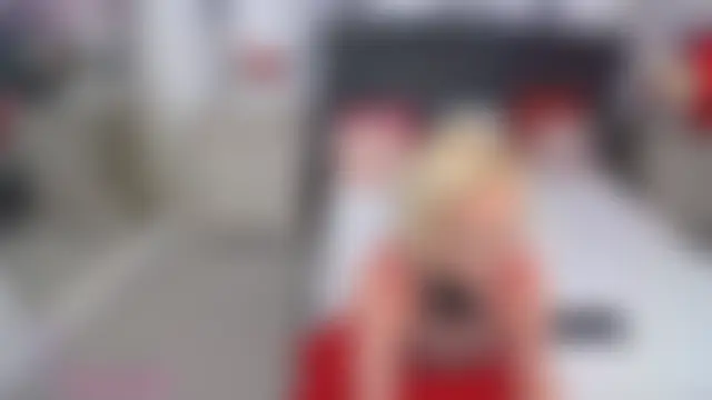 SuzzySun's Live Webcam Show