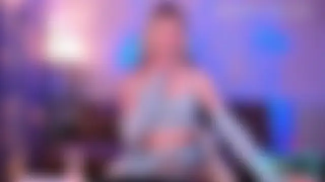 adeline_trans: онлайн-секс-шоу