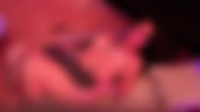 EmmyEvans1's Live XXX Chat