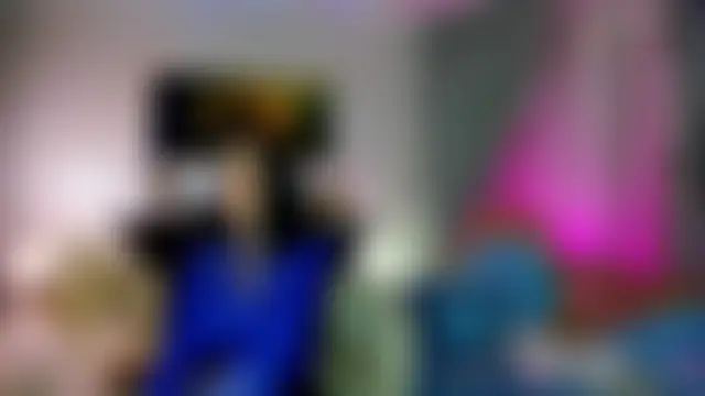 Black-Mamba-: διαδικτυακό σόου στην κάμερα