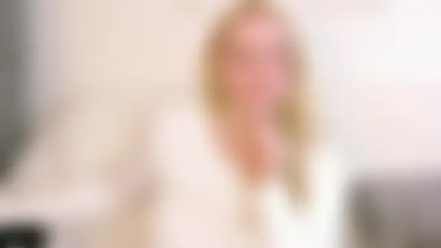 Sarah4you's Webcam Show