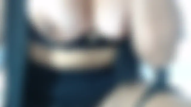 nadia__abaud: διαδικτυακό σόου στην κάμερα