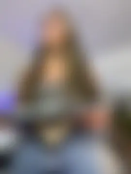 EMILIIA_RICHTER__ Ruang Obrolan Langsung