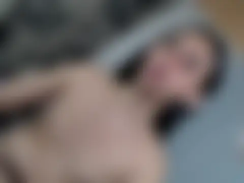 Seks show uživo modela sweety_kyrah18 na kameri