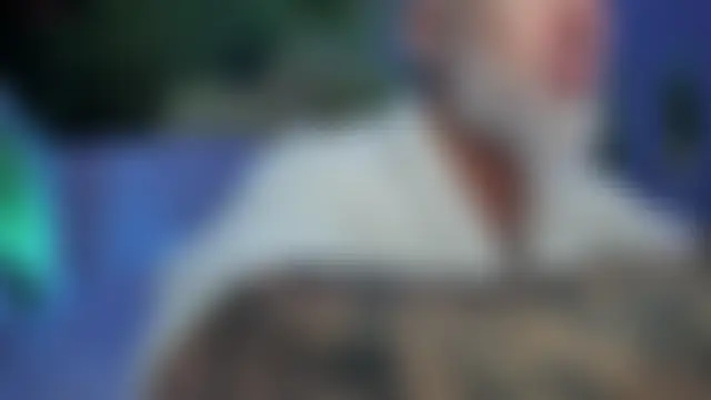 BlowMyXXL live sex-cam show