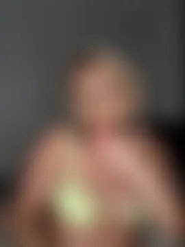 Gabriella_20: διαδικτυακό σόου στην κάμερα