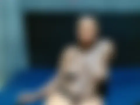 JuicyWetPussy19's Webcam Show