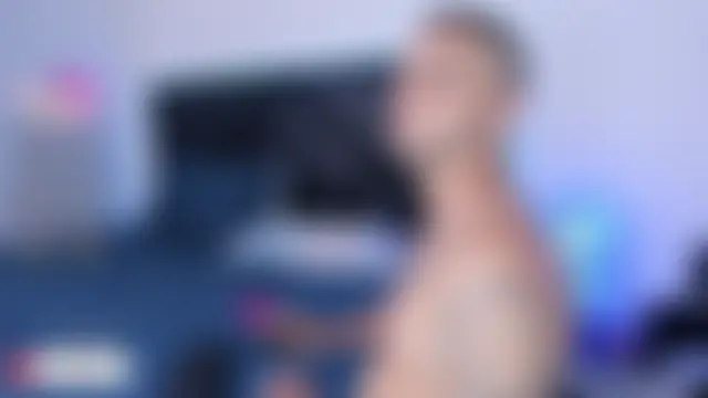 ScarlettAndClark's Webcam Show