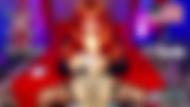 12InchSelfsuckerTs: διαδικτυακό σόου στην κάμερα