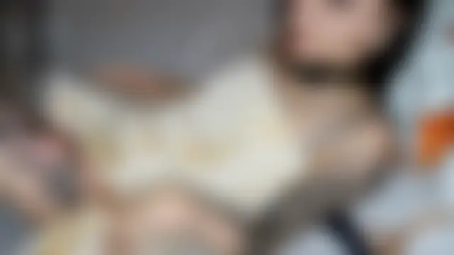 NoMoreCIothes' Live Chat Room