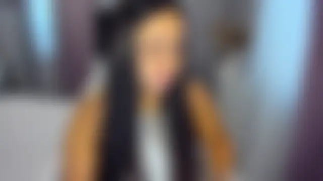 AvisFlowers' Live XXX Chat