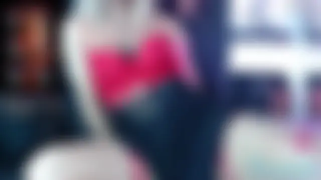 Sophia_hott01 Adlı Modelin Web Kamerası Şovu