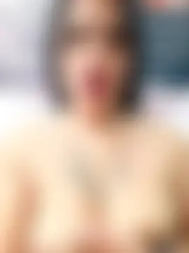 MAYE__13: απευθείας σέξι σόου στην κάμερα