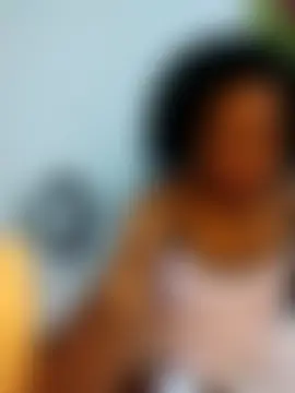 Aishamara's Live Chat Room