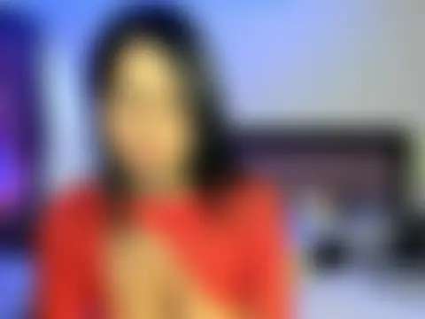 Thedollhoney élő chatszobája