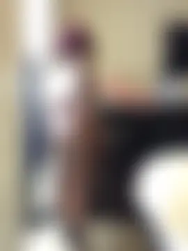 CinnaCakesss' Live Chat Room