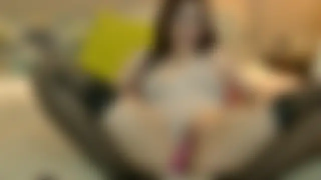 EllieWest Webcam show