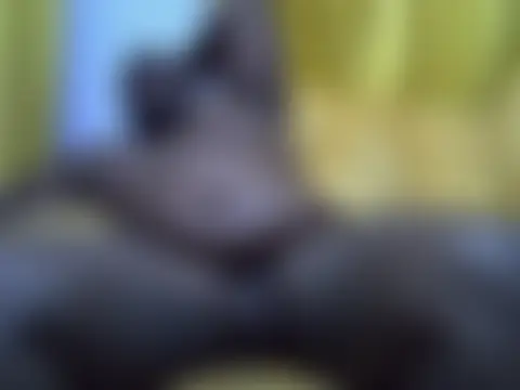 Seks show uživo modela hoseami na kameri