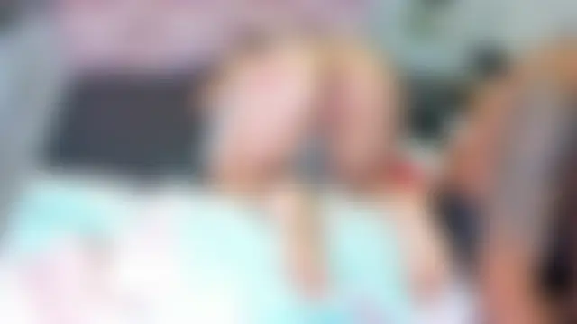 Seks show uživo modela Dave_And_Emma na kameri