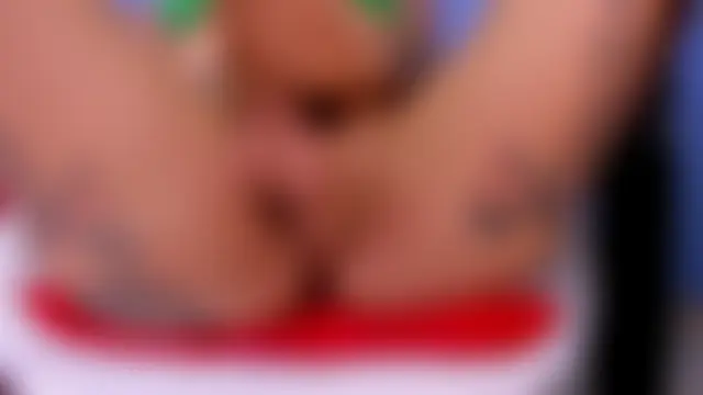 Show modela isabela-nix na web-kameri