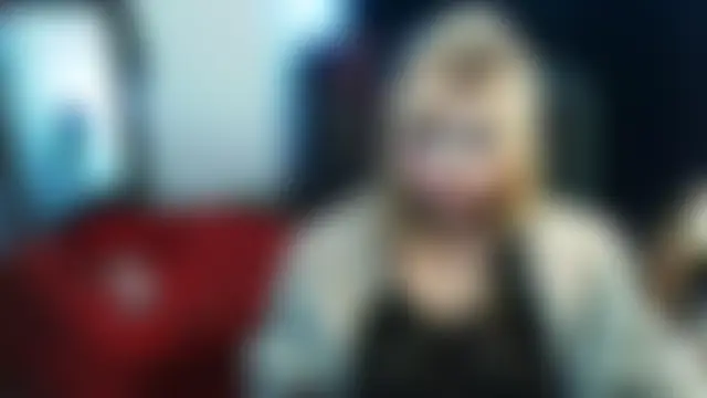 Show modela MatureExtasy na web-kameri