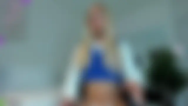 Seks show uživo modela miss_tatiana_ na kameri