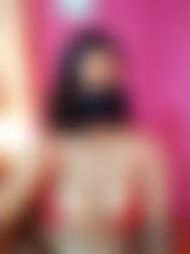 Pokazy przed kamerką – Adrita-2