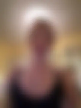 Carlita_cute Show in webcam