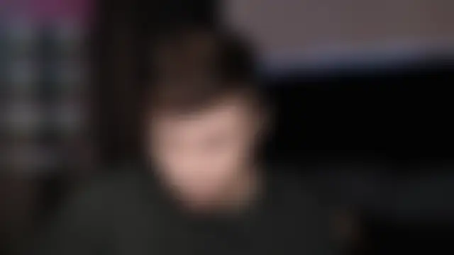 Show modela andrewmhilton_ na web-kameri