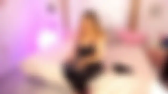 Dulce_Ferrer18 Live Chatrum