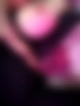 Show modela Sophie_BbC_Squirt na web-kameri