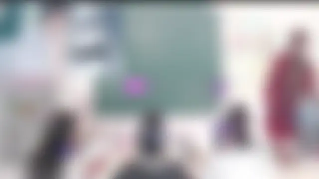 Show modela _Math_ na web-kameri