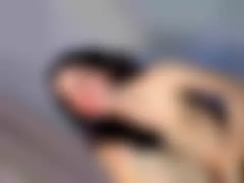 touch_my_body1n Webbikameraesitys