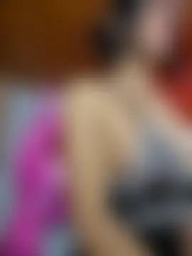 Show modela Shermie24 na web-kameri