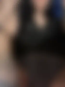 MissMidnightUK: διαδικτυακό σόου στην κάμερα