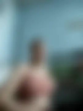 Pokazy przed kamerką – Famrita