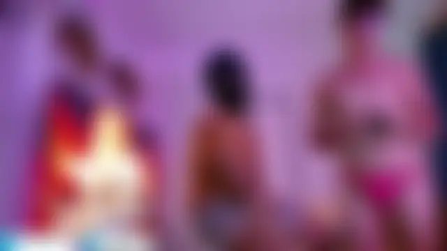 COUPLEHOTTDF élő chatszobája