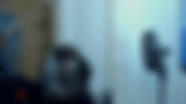 Jacob_Benelli élő chatszobája