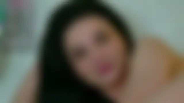 JuicyAzaria Show Webcam