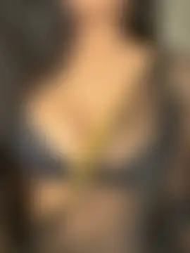 KARISHMA-STRIP Show Webcam