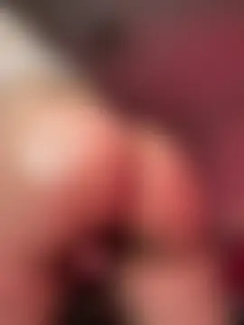 FlexboxDoll's Live Webcam Chat