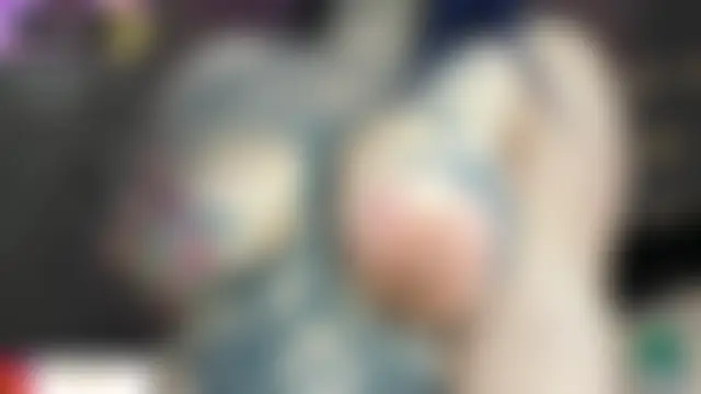 cherrybom_'s Live Webcam Chat