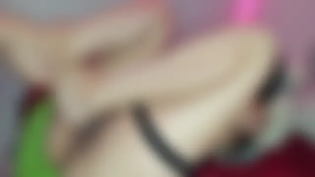 sweet_little232 Show Webcam