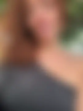 roxyrougee 现场性爱视讯表演