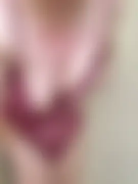 AkuManis webcam show