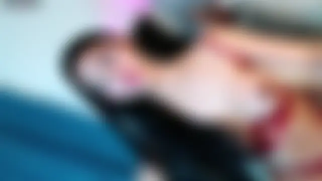 mia_holly18 Show Webcam