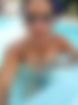 Seks show uživo modela giselxxx_hot na kameri