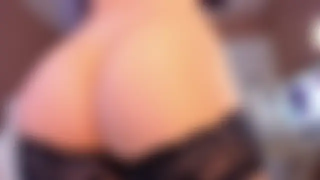 Pertunjukan Kamera Web KaylaLaine