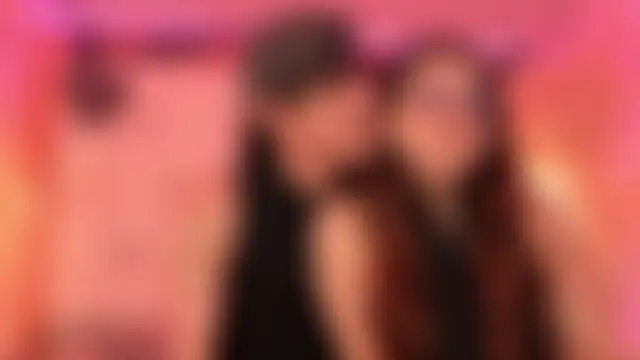 Pokazy przed seks kamerką na żywo – Daphne_And_Roger